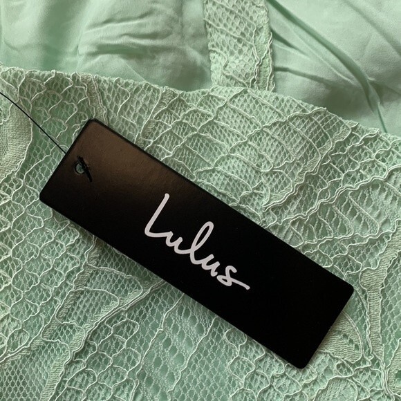NWT Lulu's | Lace Dress Sage Green Meg Lace Tulip Hem Dress Size S - Picture 7 of 10
